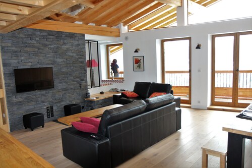 Chalet 170 m2 for 12 people 4 bedrooms + 1 mezzanine