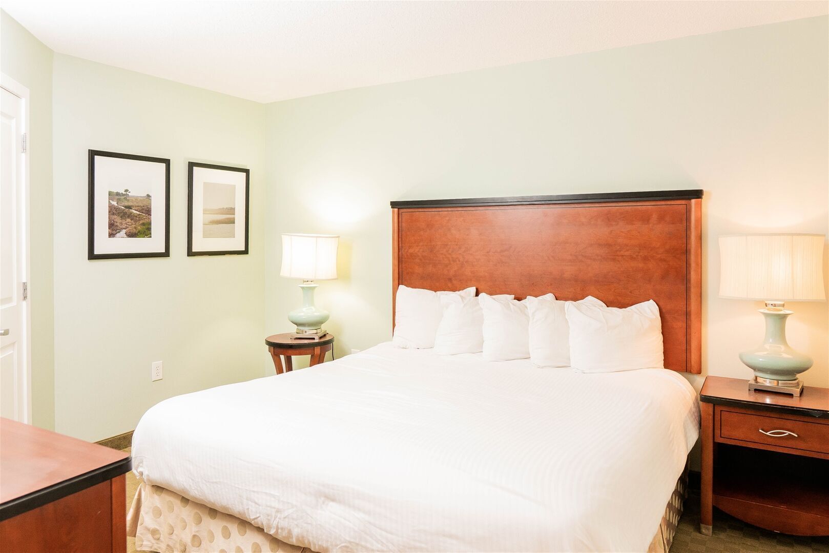 Oceanfront 3BR/2BA Condo at Sandy Beach 1611