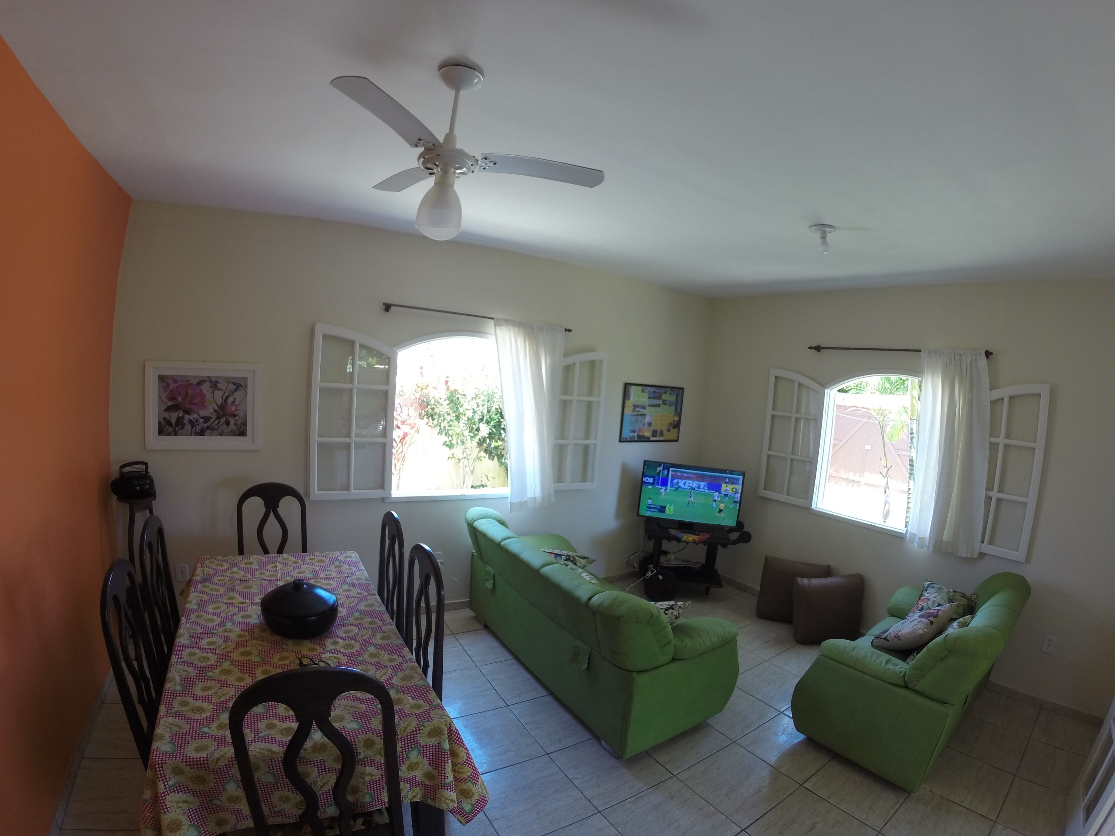 Beautiful house with garden (Figueira) .Recanto between the Sea and the Lagoon. Your family deserves it!