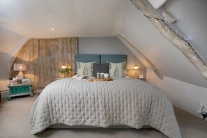 1 slaapkamer, een strijkplank/strijkijzer, wifi, beddengoed