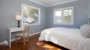 Deluxe House, Non Smoking | WiFi (free) - Romantic House (Richmond)