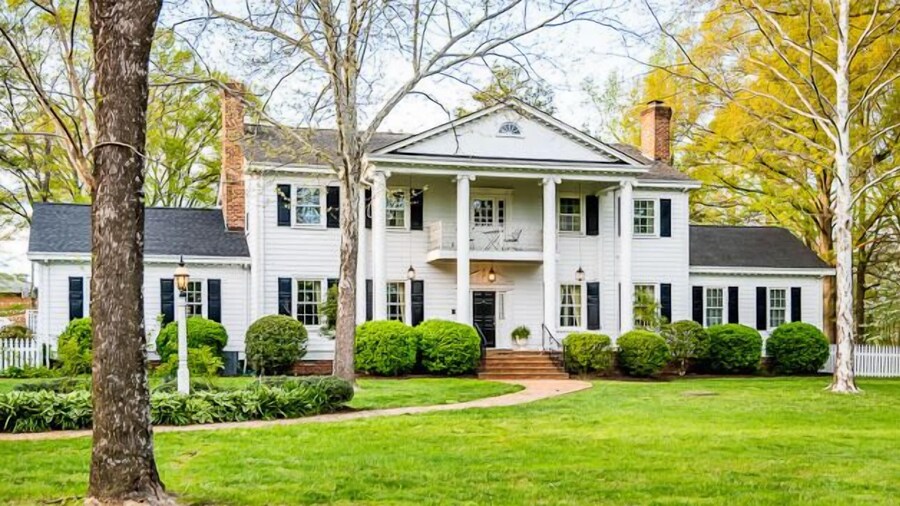 The Virginia Cliffe Inn