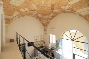 Nicht klassifiziertes Bild, 4 von 24, Schaltfläche