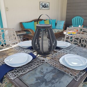 Outdoor dining
