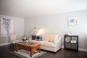 Exclusive House, Non Smoking | Living area | Flat-screen TV - Home Suite Home (San Pablo)