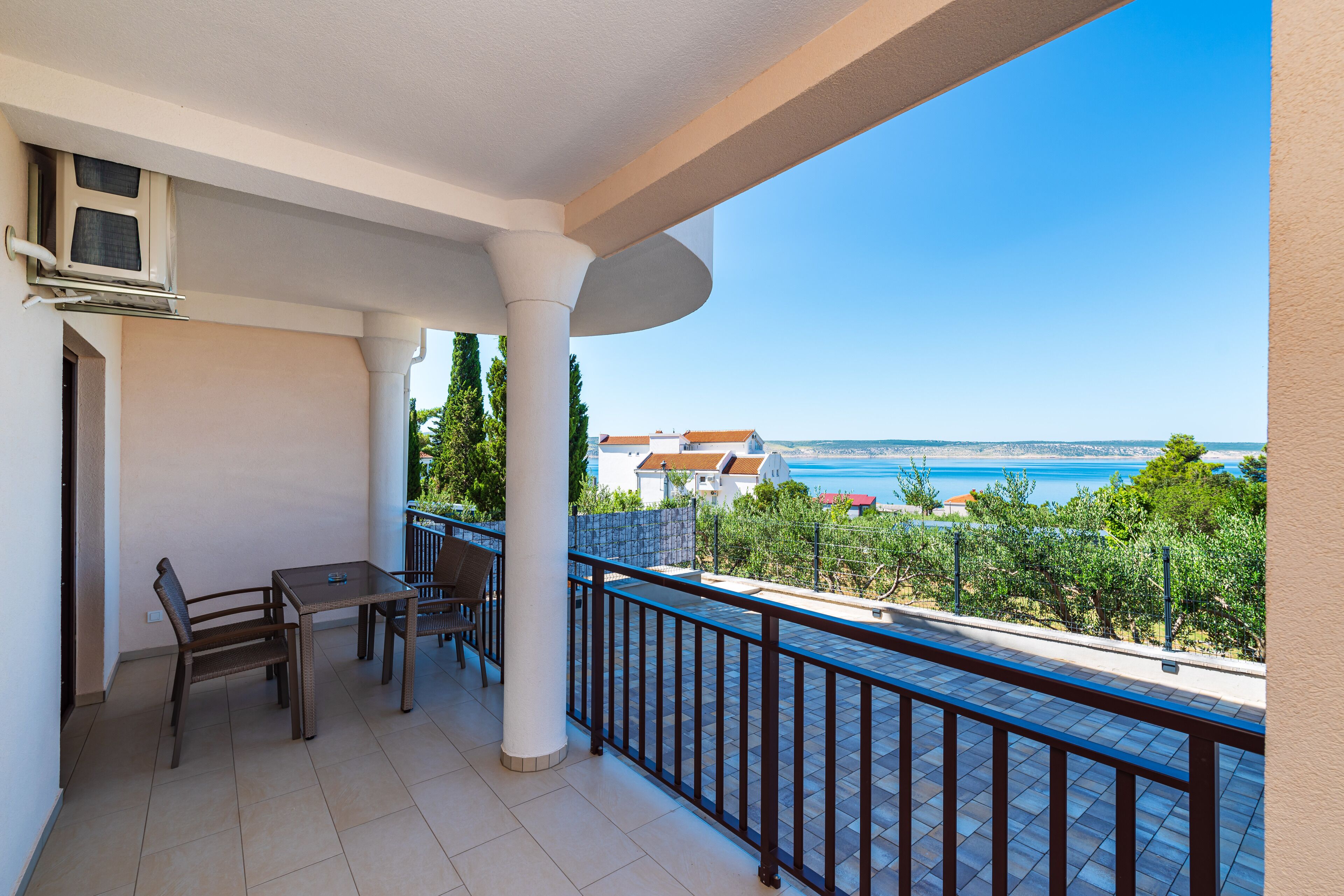 family apartment | terrace/patio