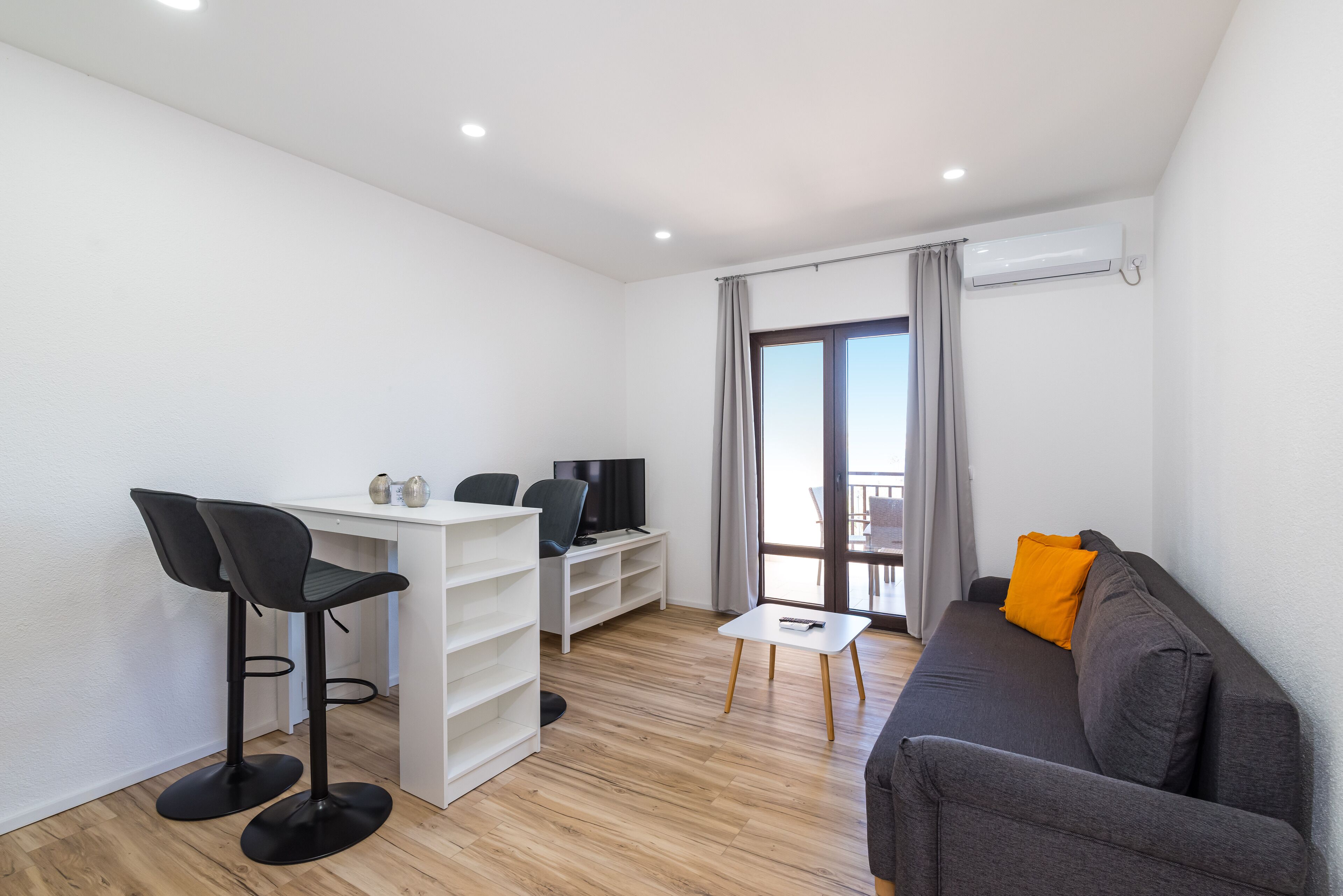 family apartment | living area | 82-cm lcd tv with satellite channels