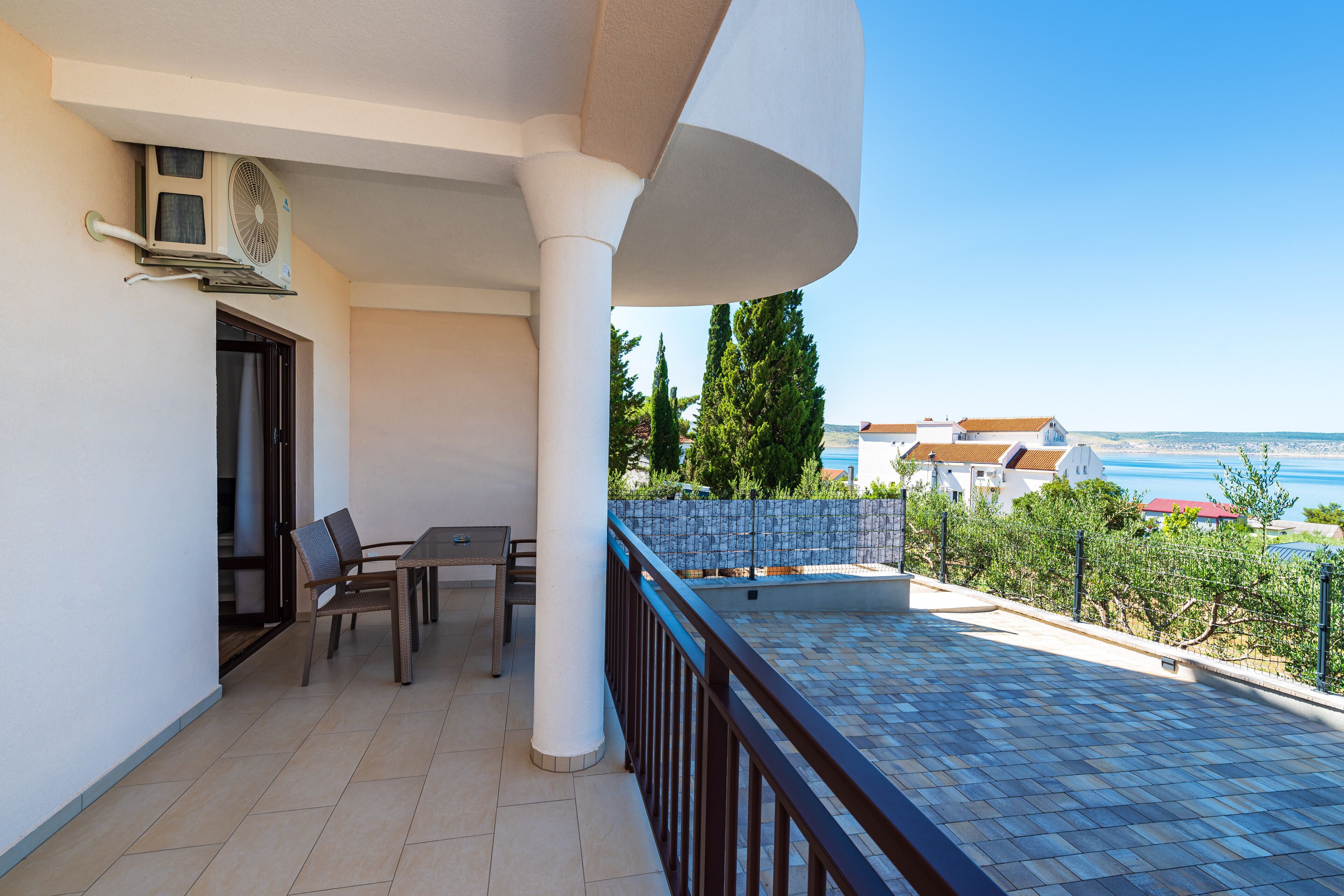 family apartment | terrace/patio