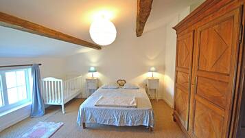 6 sovrum, strykjärn/strykbräda, resesäng och gratis wi-fi