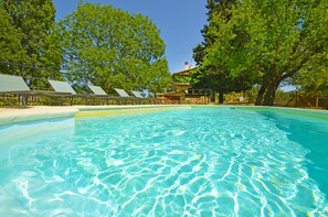 Outdoor pool, a heated pool - Former Ardèchoise farmhouse 12/14p 6 bdrms Private heated swimming pool not overlooked (Viviers)
