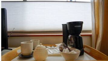 Apartment, Non Smoking | Room amenity