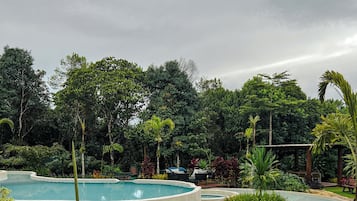 Piscina all'aperto