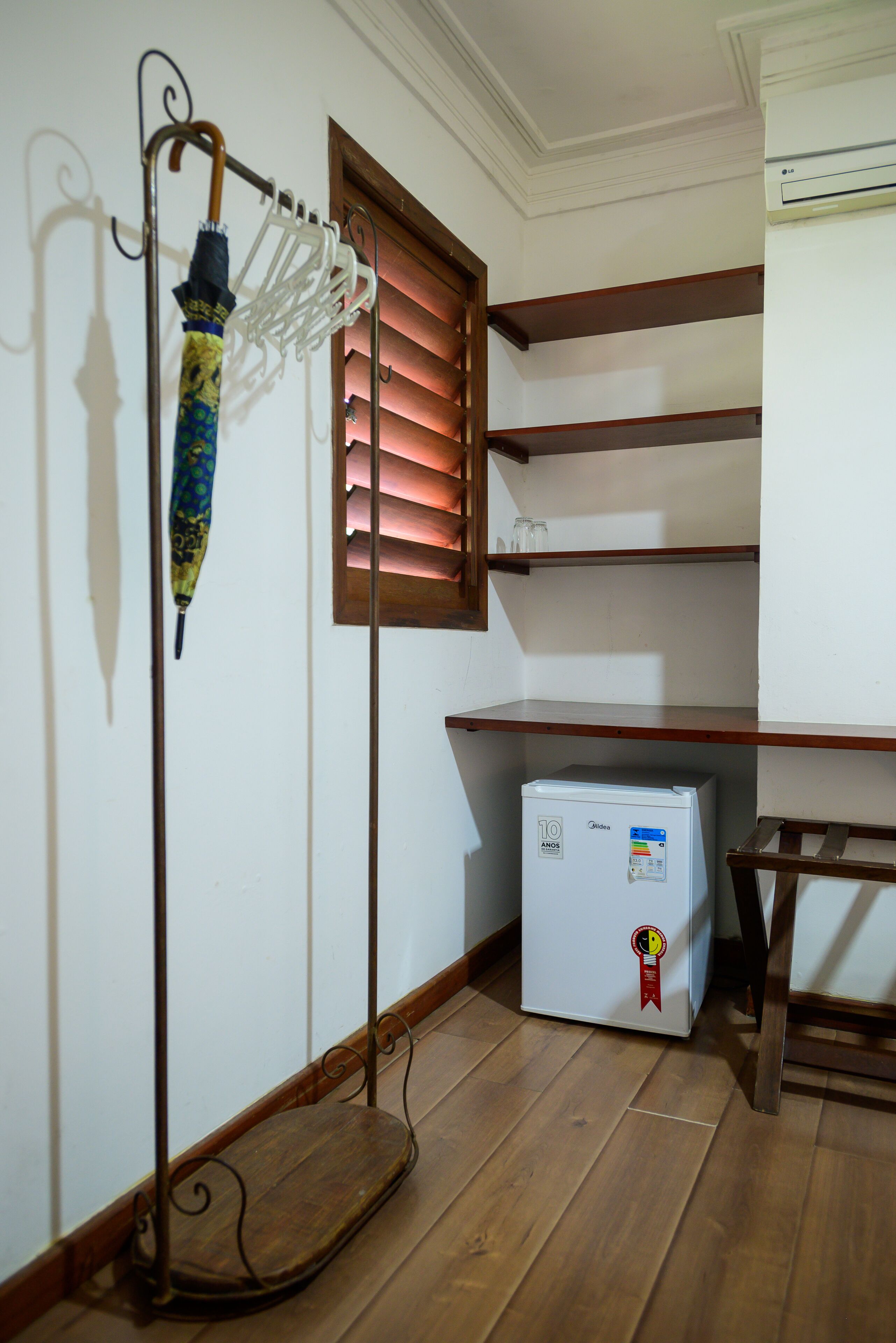 deluxe room, 1 bedroom, non smoking | 1 bedroom, minibar, free wifi, bed sheets