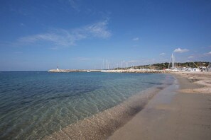 Beach nearby, sun loungers
