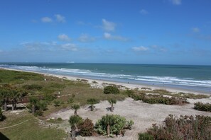 Am Strand, Liegestühle, Strandtücher