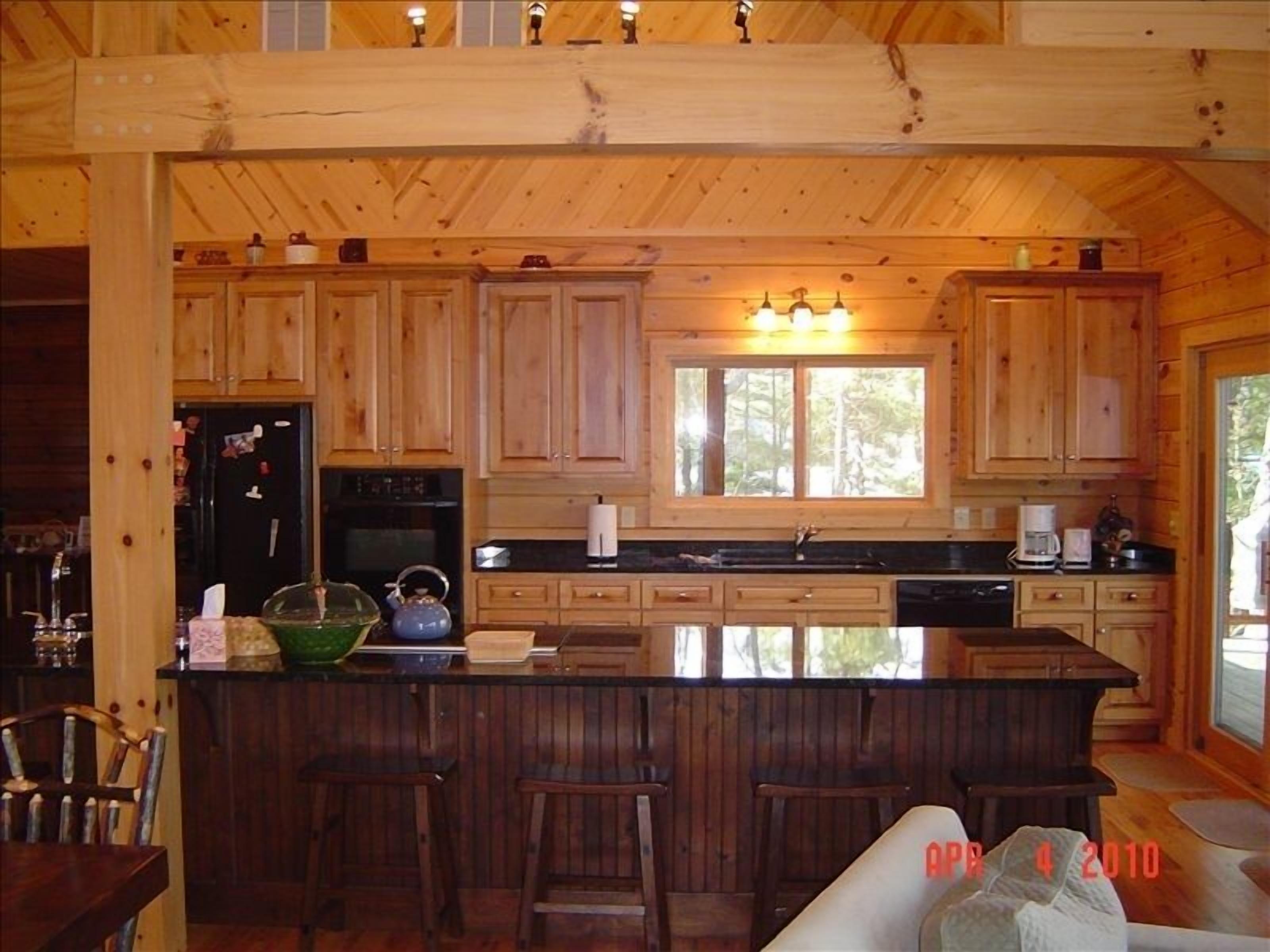 Prime Point-Chiggerchaw Lodge-Oct-Nov Dates Discounted
Sleeps 12-6 B/R, 4.5 Bath