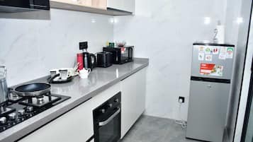 Appartement, 2 chambres, balcon | Cuisine privée