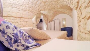 1 camera, ferro/asse da stiro, Wi-Fi, lenzuola