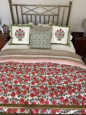 1 bedroom, WiFi, bed sheets