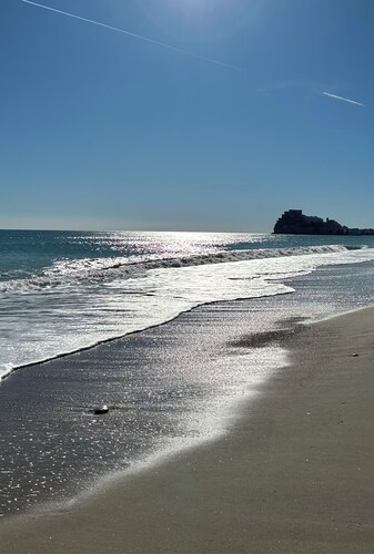 Villa Vicky PENISCOLA. semi-detached villa WITH SEA VIEWS, swimming pool and paddle tennis court