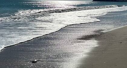 Villa Vicky PENISCOLA. semi-detached villa WITH SEA VIEWS, swimming pool and paddle tennis court