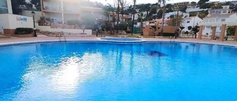 Indoor pool, outdoor pool