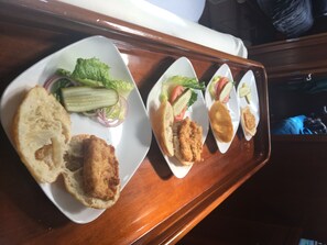 Alimentos y bebidas