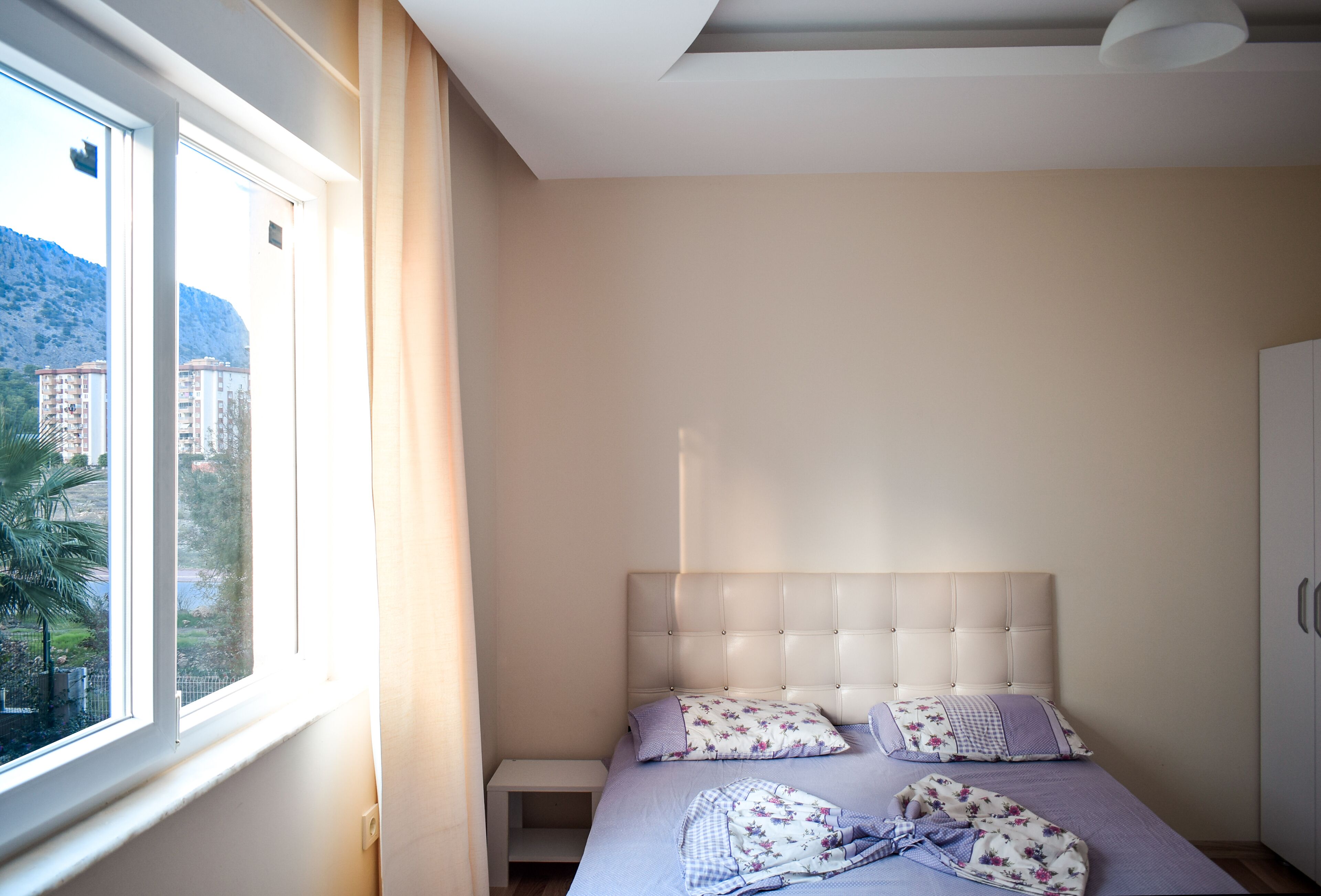 D-4. Mountain and Pool  View, Free WiFi, Spacious