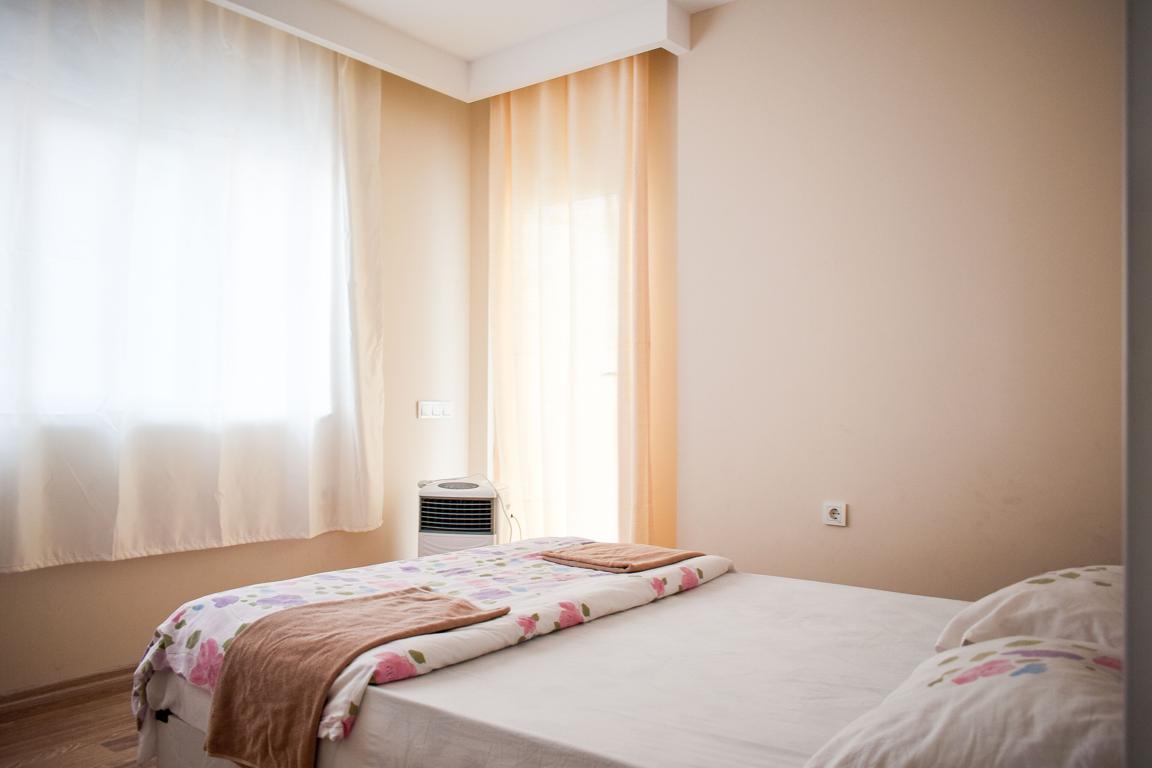 D-4. Mountain and Pool  View, Free WiFi, Spacious