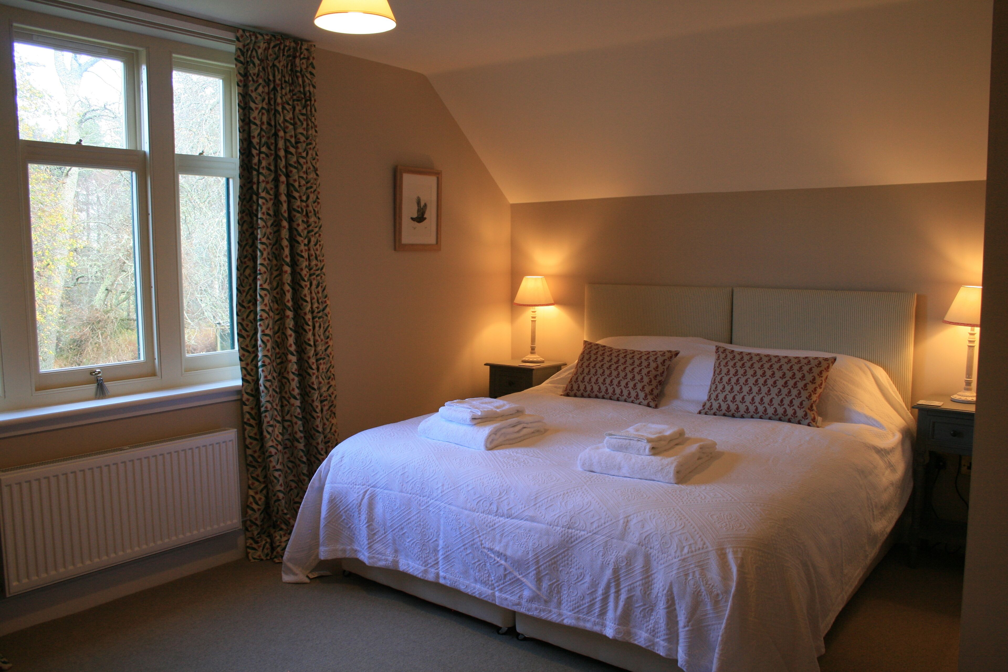 3 makuuhuonetta, silitysrauta/-lauta, Wi-Fi, vuodevaatteet