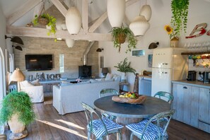 Smart-TV, peis og stereoanlegg