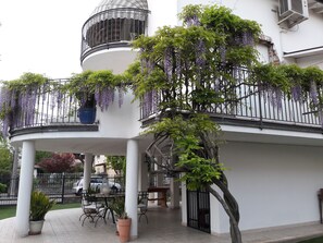 Esterni