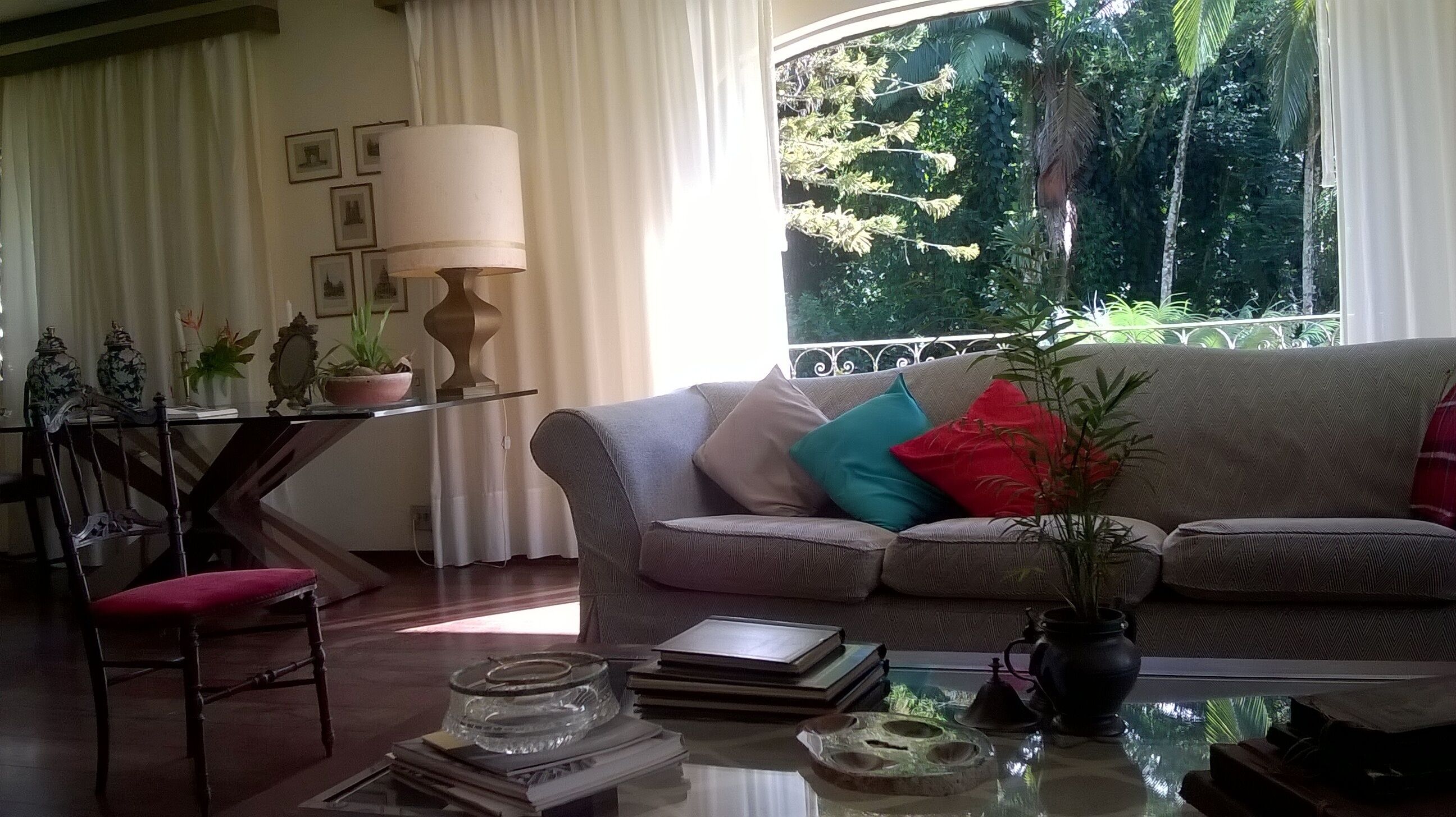 Site Araribá, luxury and comfort within the Atlantic Forest, close to the sea.