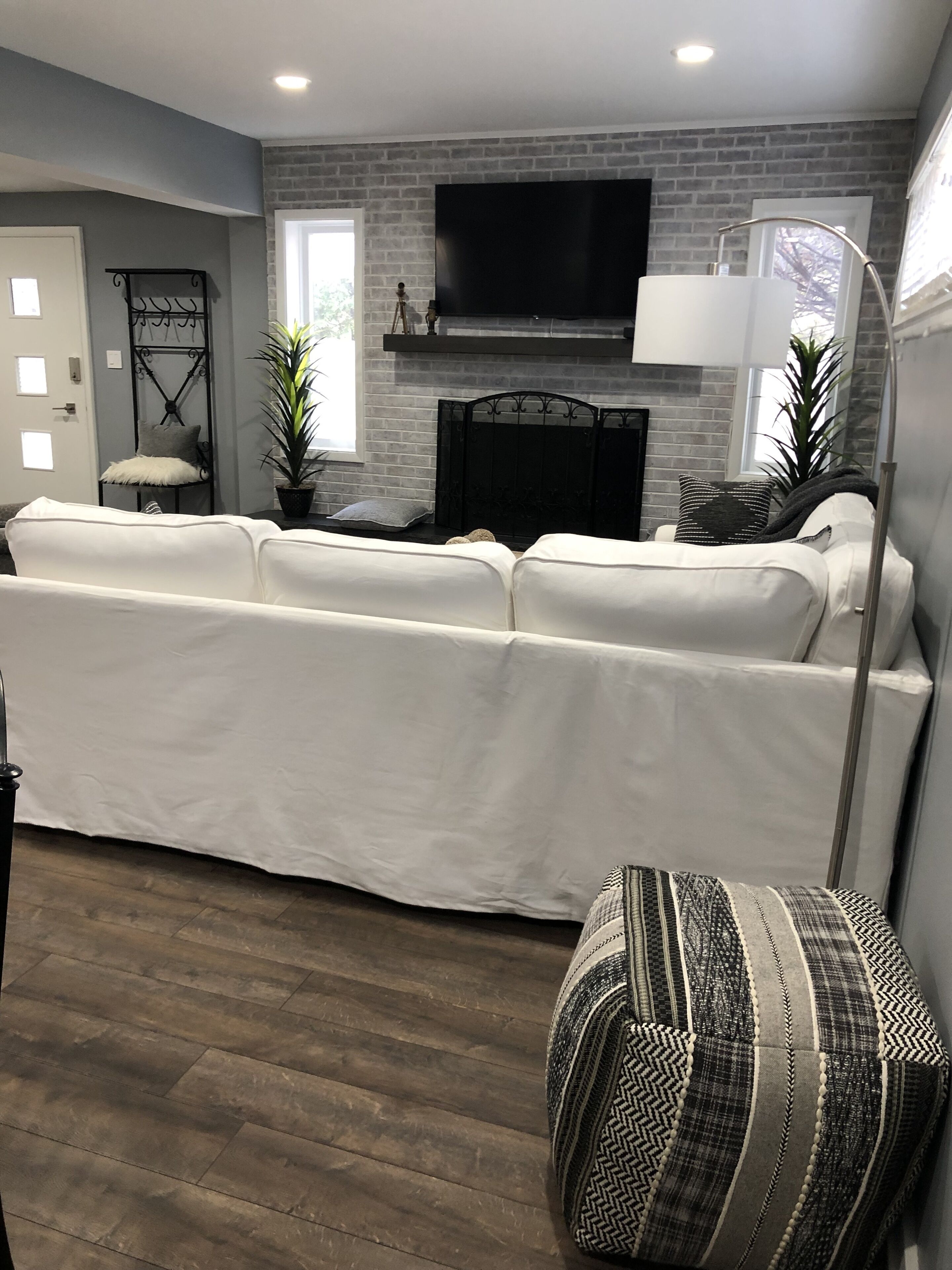 2 Bedroom 2 Bath Getaway In Warrenville