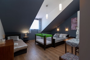 3 bedrooms, WiFi, bed sheets