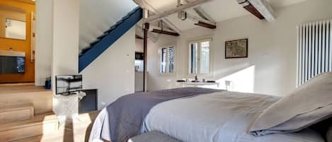 1 habitación y ropa de cama