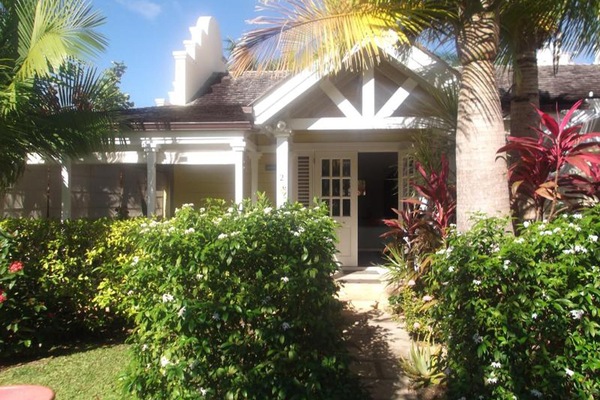 Our beautiful villa "Hibivillea" …….
Welcome!!