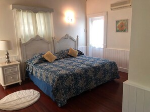 2 bedrooms, in-room safe, iron/ironing board, free WiFi - No. 2 Porters Court, Hibivillea - Sun, Sea & Serenity on Barbados’ West Coast (St James)