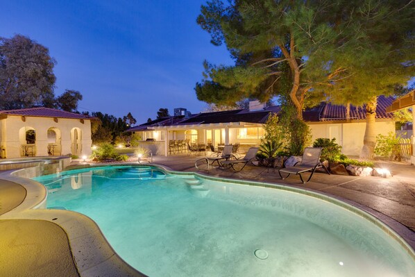 Outdoor pool, a heated pool