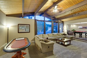 Smart TV, video games, DVD player, ping pong