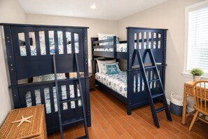 3 bedrooms, free WiFi, bed sheets