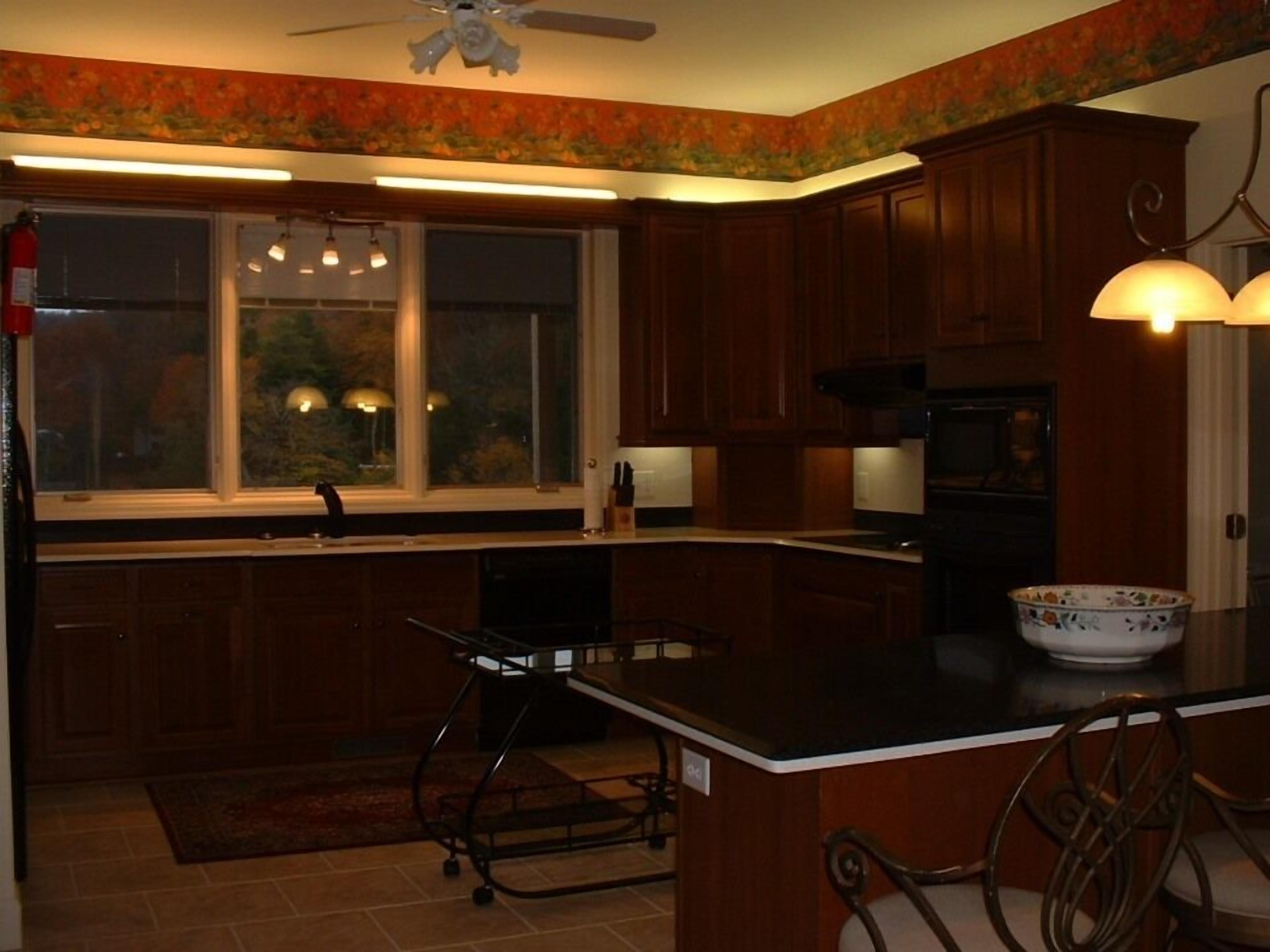 BEECH MTN. PEARL--Perfectly Polished Golf Front House.