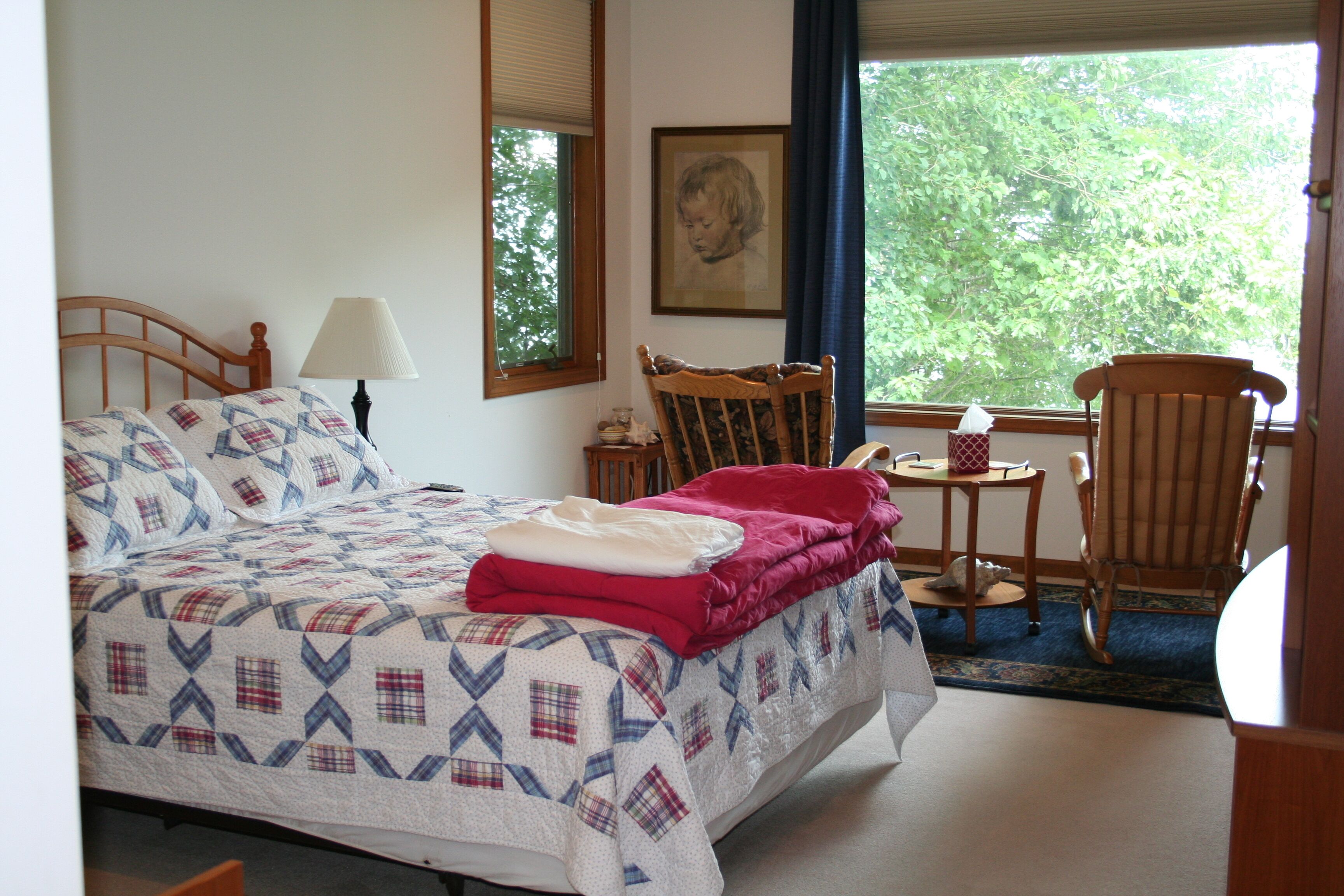 Deluxe 5 bedroom Lakefront home, Lake Huron, Sandy Beach, Wooded Point