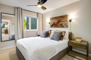 3 habitaciones, escritorio y espacio para trabajar con laptop 