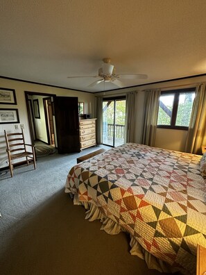 3 bedrooms, bed sheets