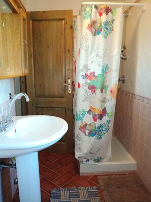 Bruser, Toiletpapir