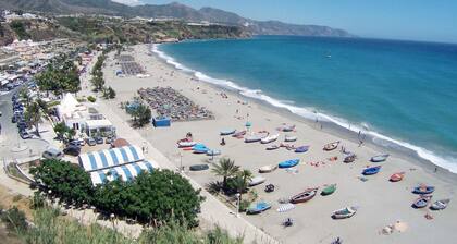 Capistrano Playa 213 - PISCINE - A / C - WIFI - Lave-vaisselle - prĂšs de la plage - R838