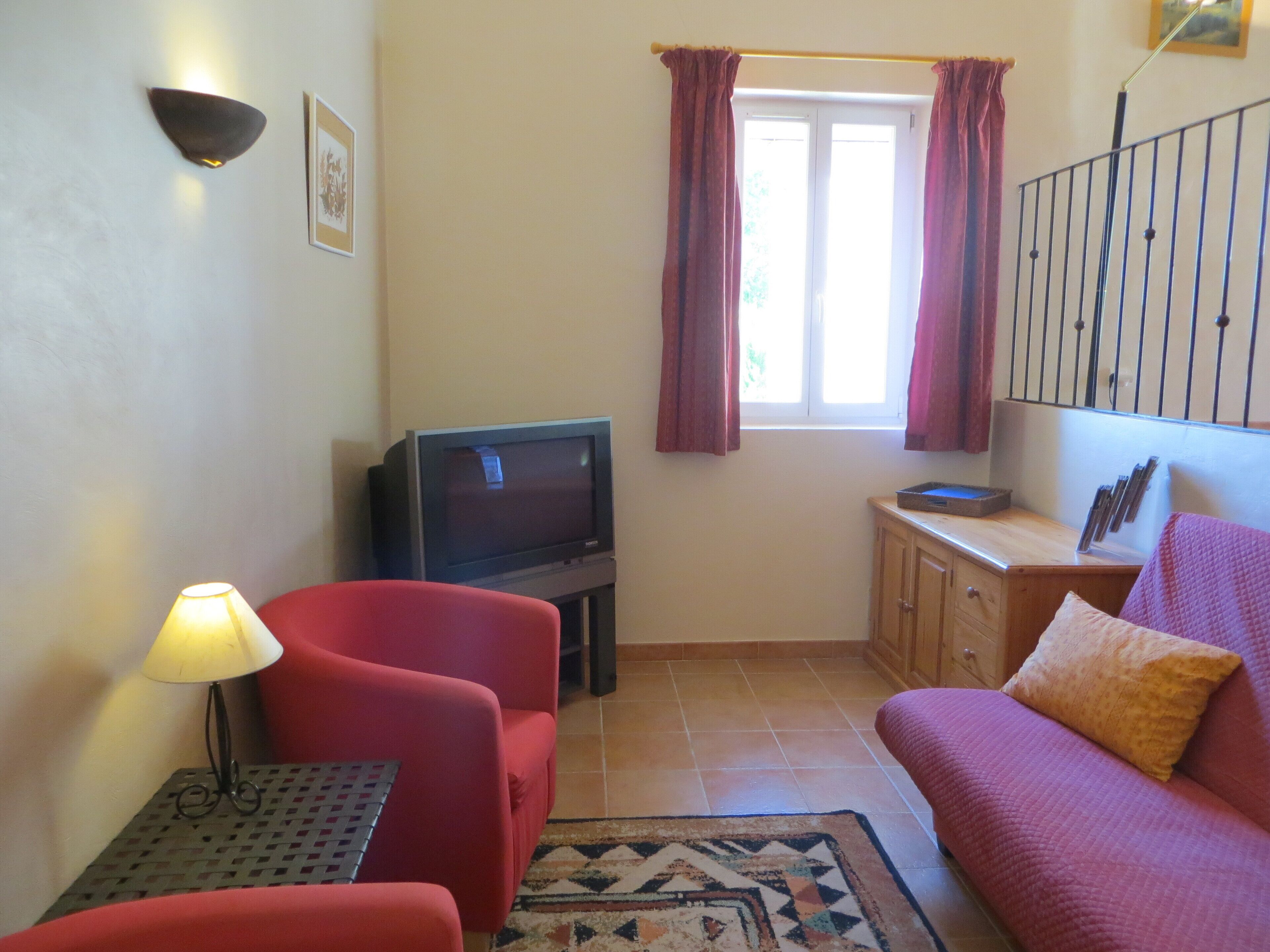 Holiday rentals in countryside in the heart of Provence, very nice, very quiet
