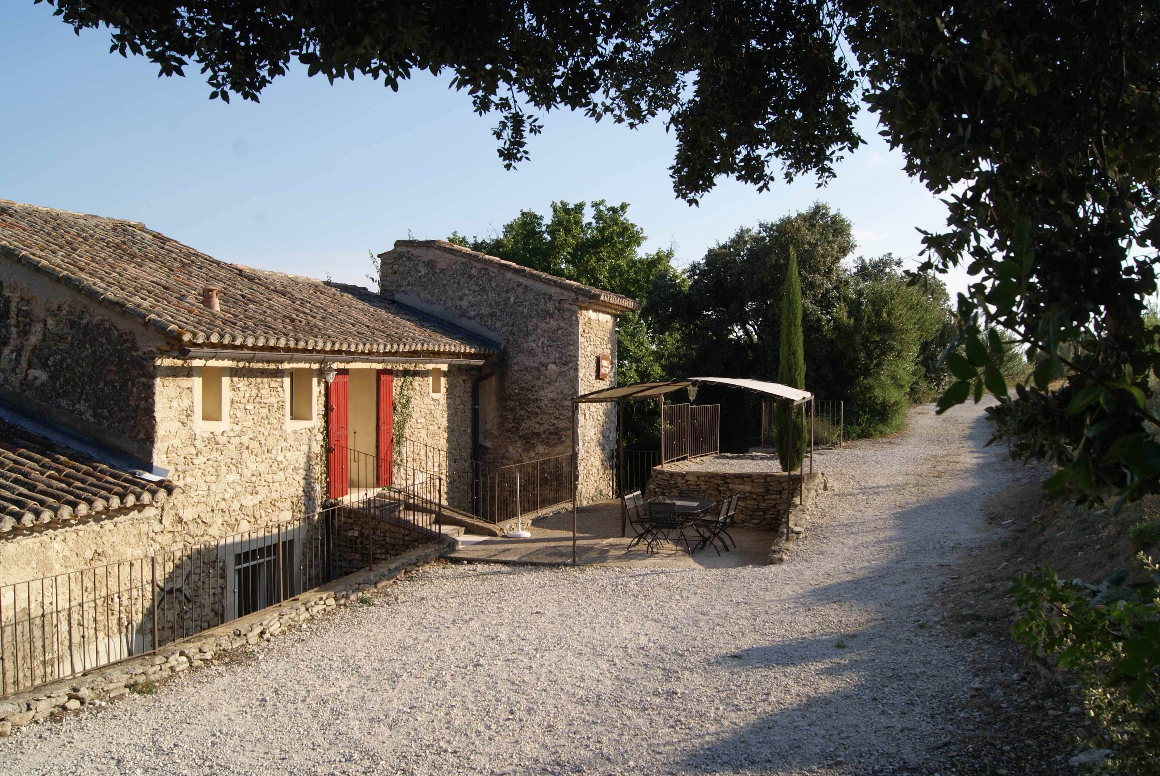 Holiday rentals in countryside in the heart of Provence, very nice, very quiet