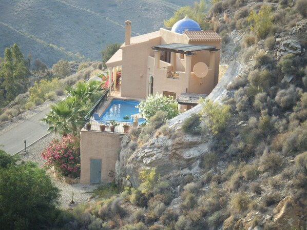 Exterior - 3 bedroom Andalusian villa with private pool, quiet, secluded 15 mins from the sea (Turre - Almeria)